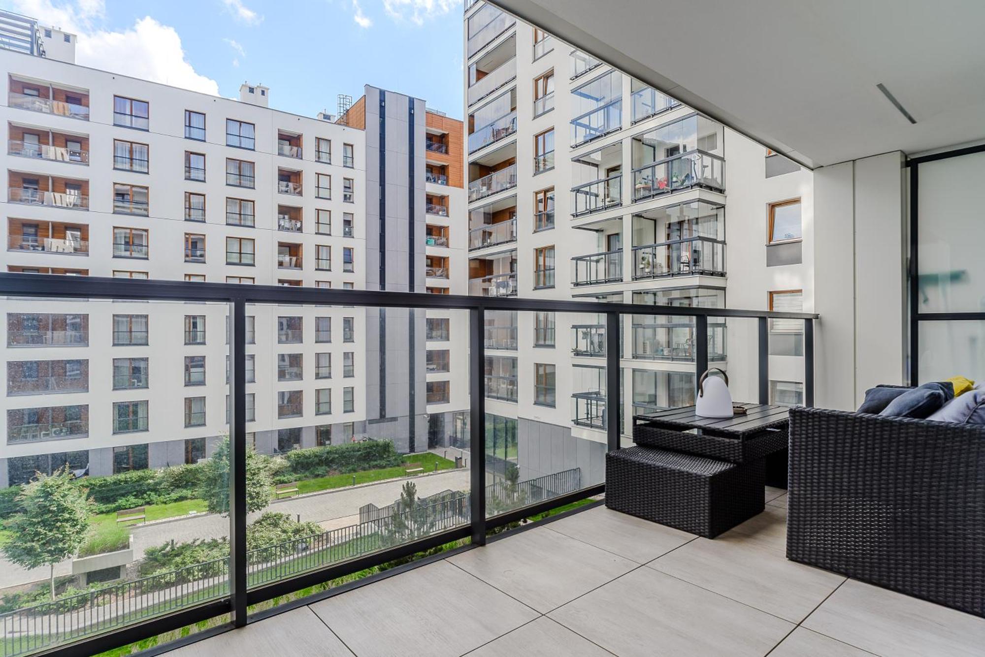 Cozy Family Apartments With Balcony Near Zlote Tarasy Warszawa Eksteriør billede