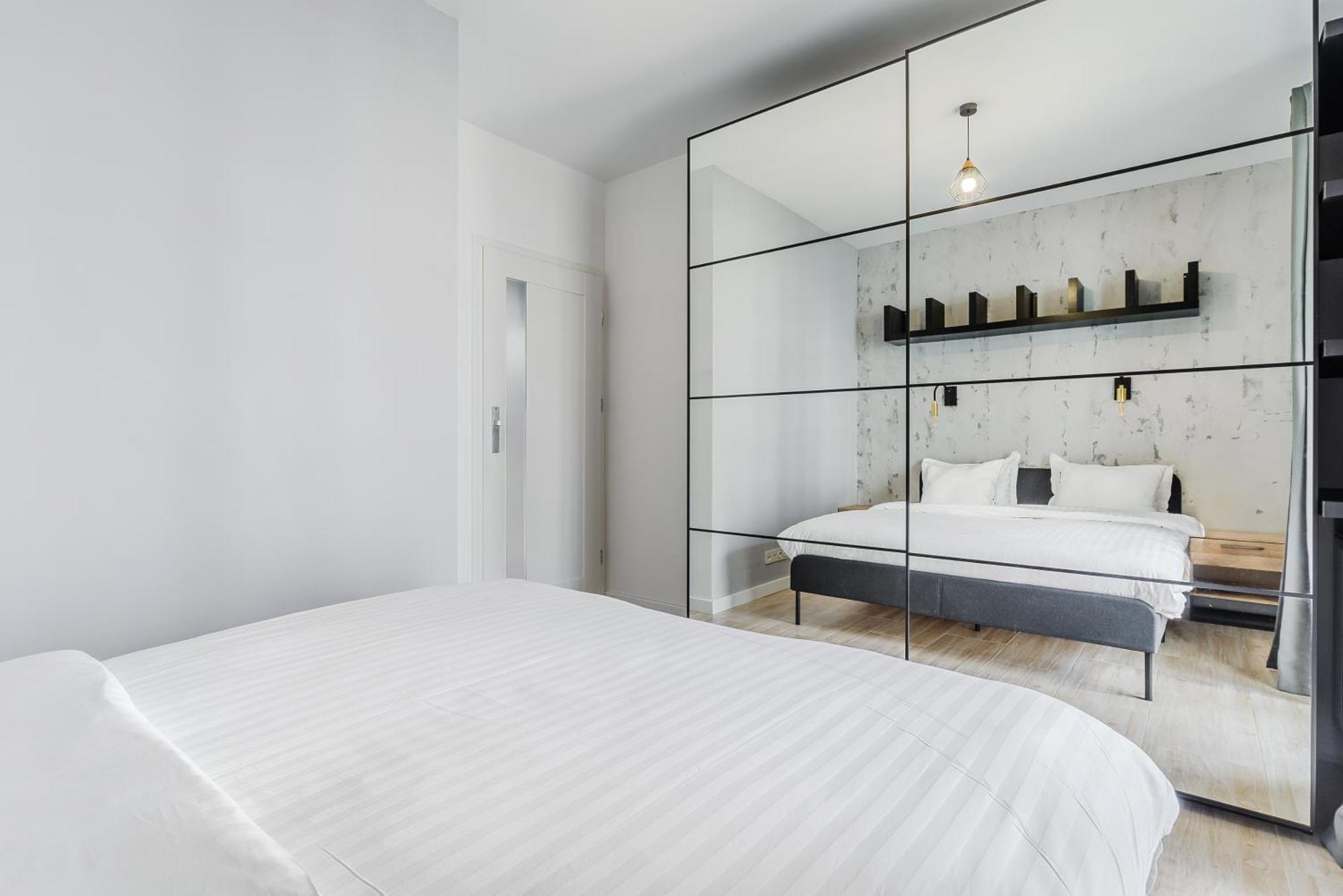 Cozy Family Apartments With Balcony Near Zlote Tarasy Warszawa Eksteriør billede