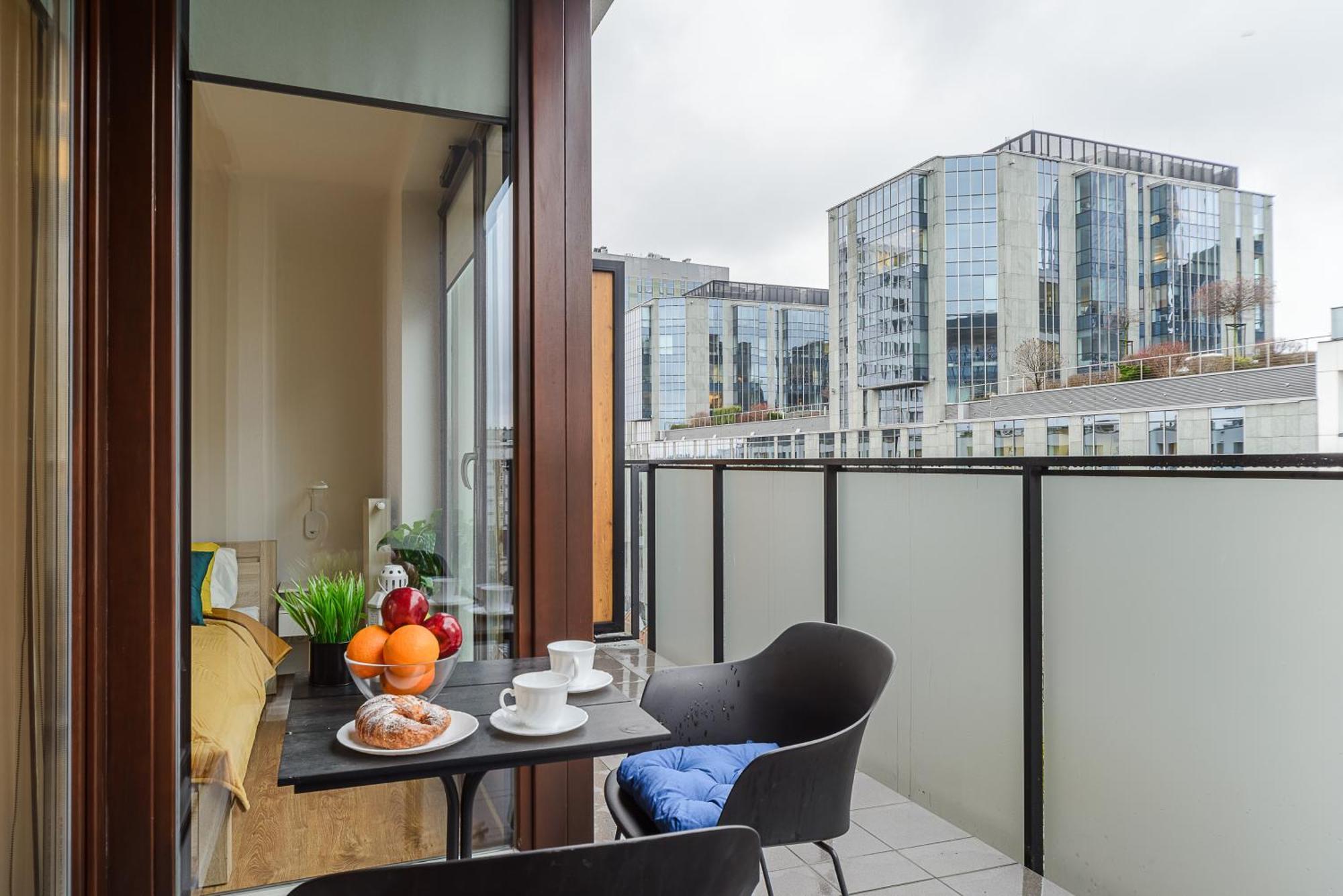 Cozy Family Apartments With Balcony Near Zlote Tarasy Warszawa Værelse billede