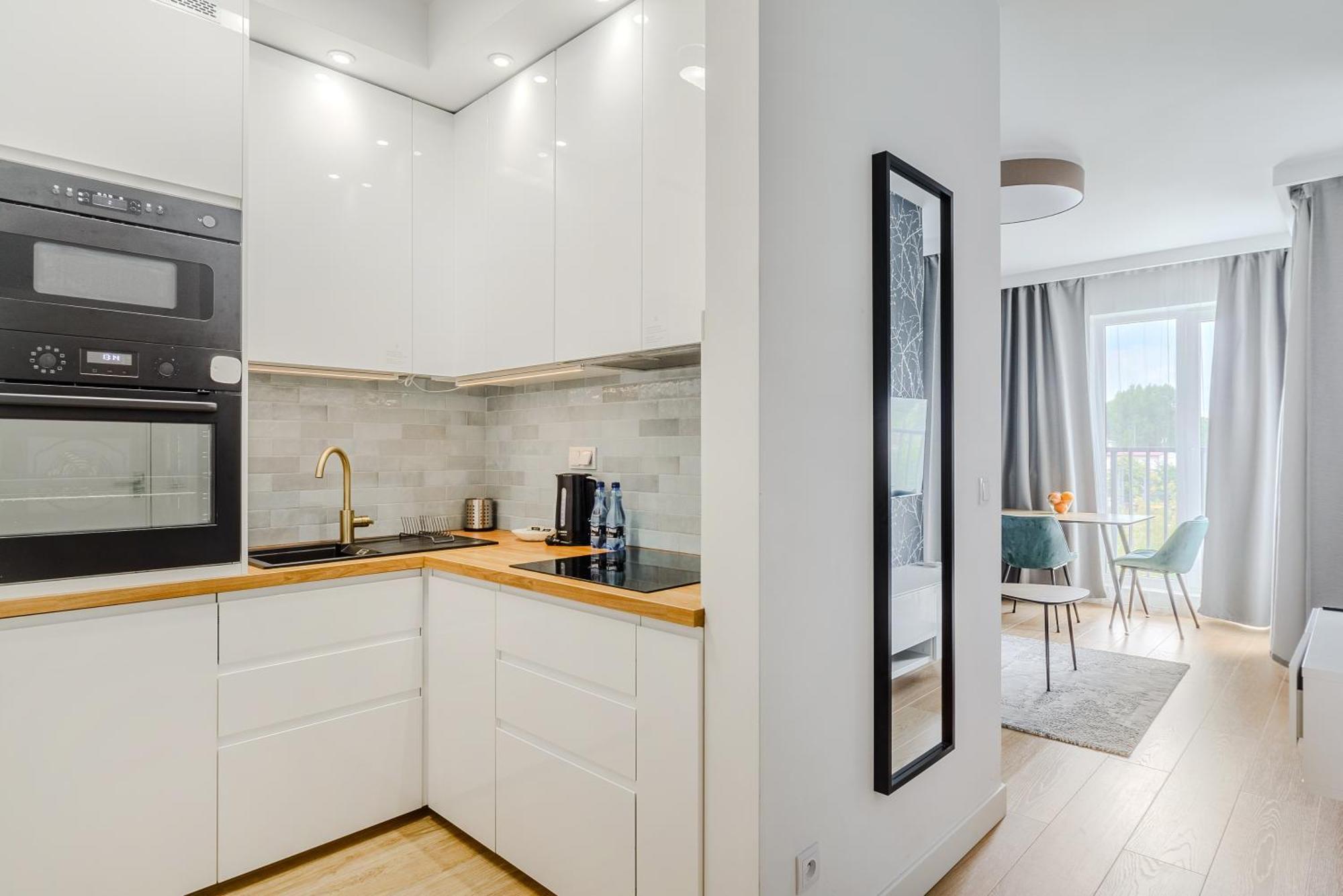 Cozy Family Apartments With Balcony Near Zlote Tarasy Warszawa Værelse billede