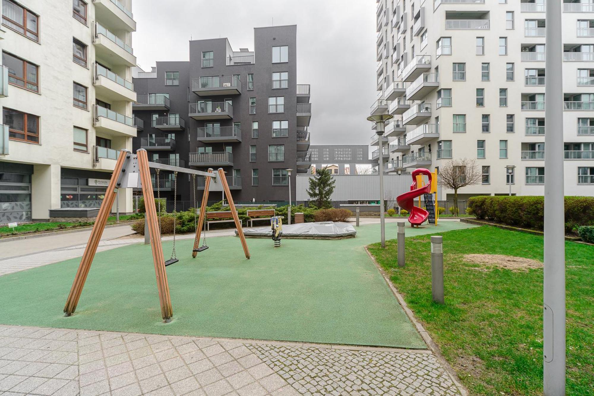 Cozy Family Apartments With Balcony Near Zlote Tarasy Warszawa Eksteriør billede